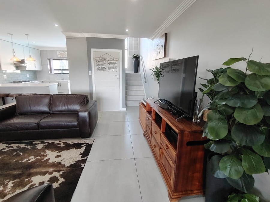 3 Bedroom Property for Sale in Hartenbos Central Western Cape